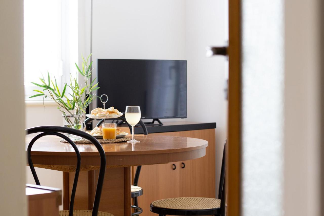 Sea Mint Apartment Рапалло Экстерьер фото